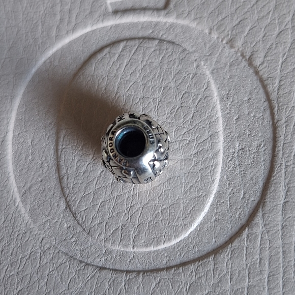 Pandora 2018 Club Charm with Diamond - Picture 5 of 11